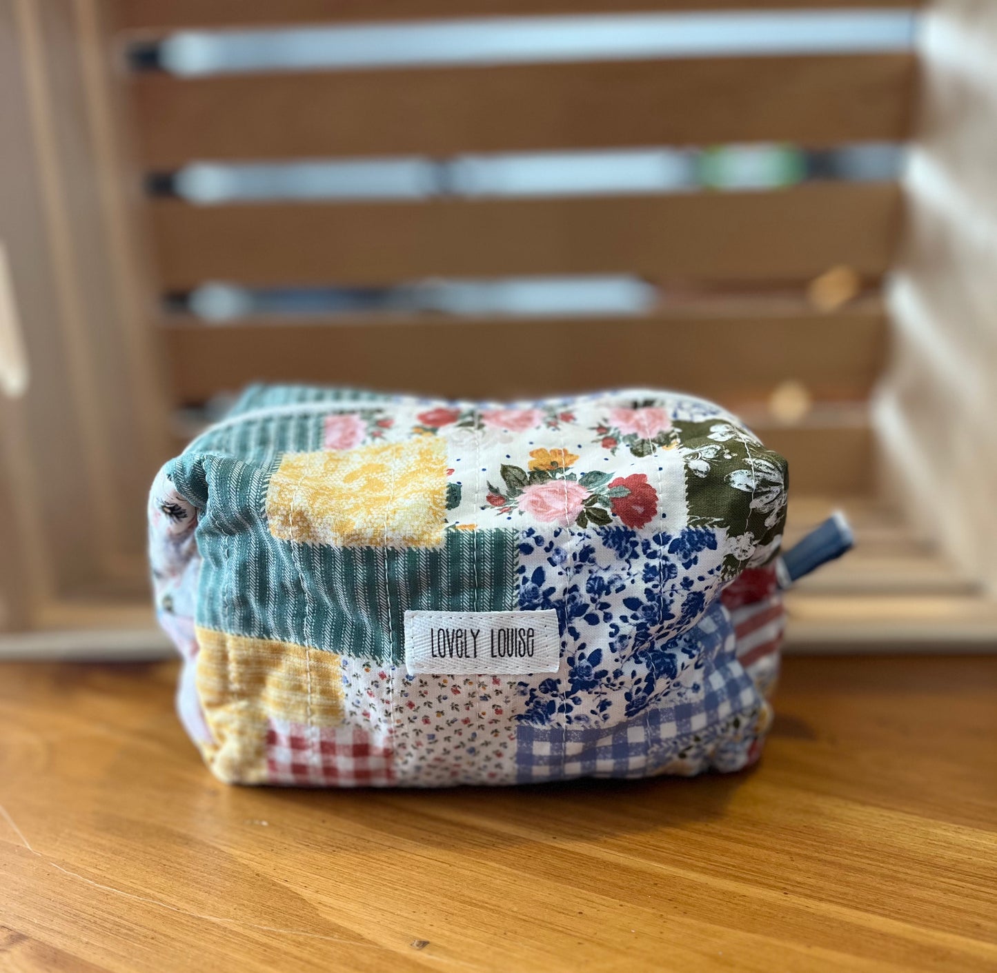 Medium Travel Bag MORE OPTIONS