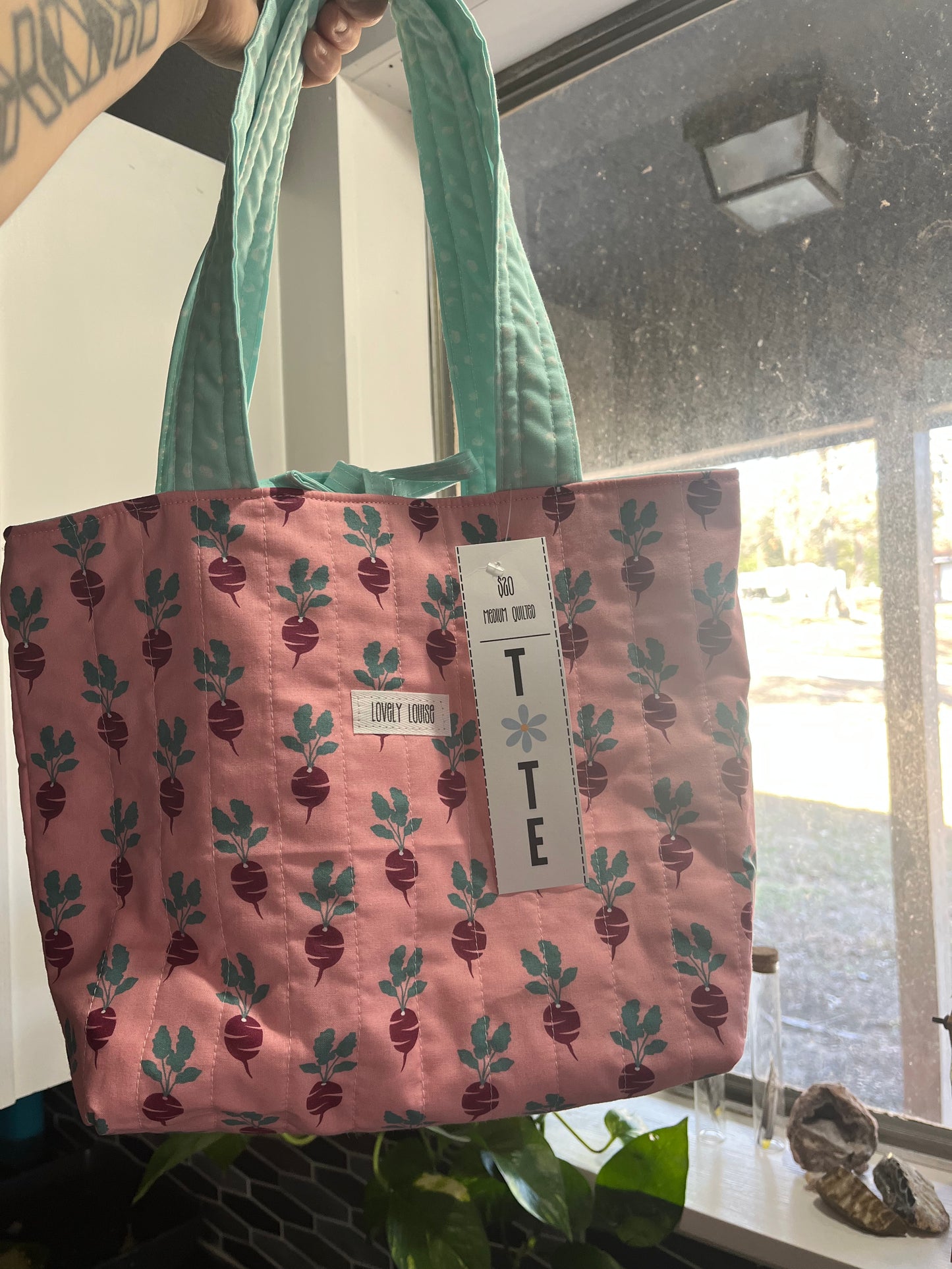 Medium Tote MORE OPTIONS